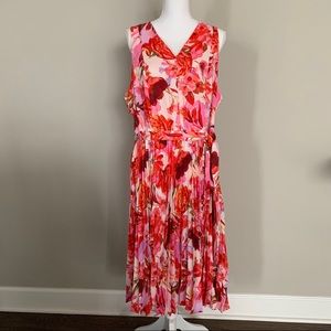 NWOT Lane Bryant Floral Pleated Dress